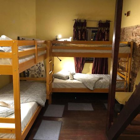 Pequeno Hostel Лиссабон Экстерьер фото